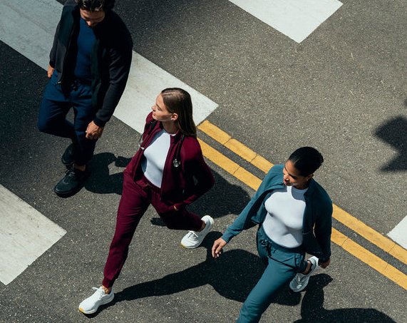 Jaanuu Review : Where Style Meets Function in Healthcare Apparel